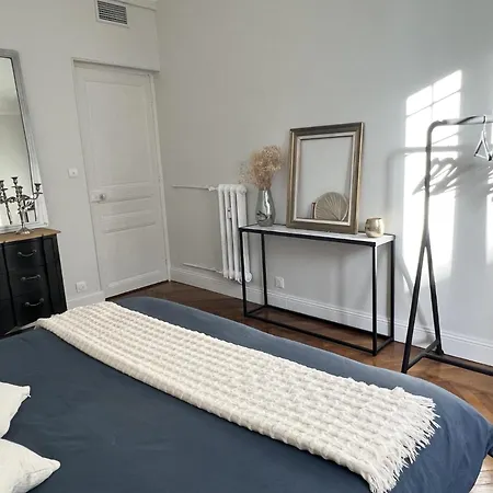 Appartement Luxueux 115m2, 3 Centre Avec Parking A 5 Min -climatisation *