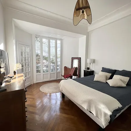 Luxueux 115m2, 3 Centre Avec Parking A 5 Min -climatisation Lägenhet Nice